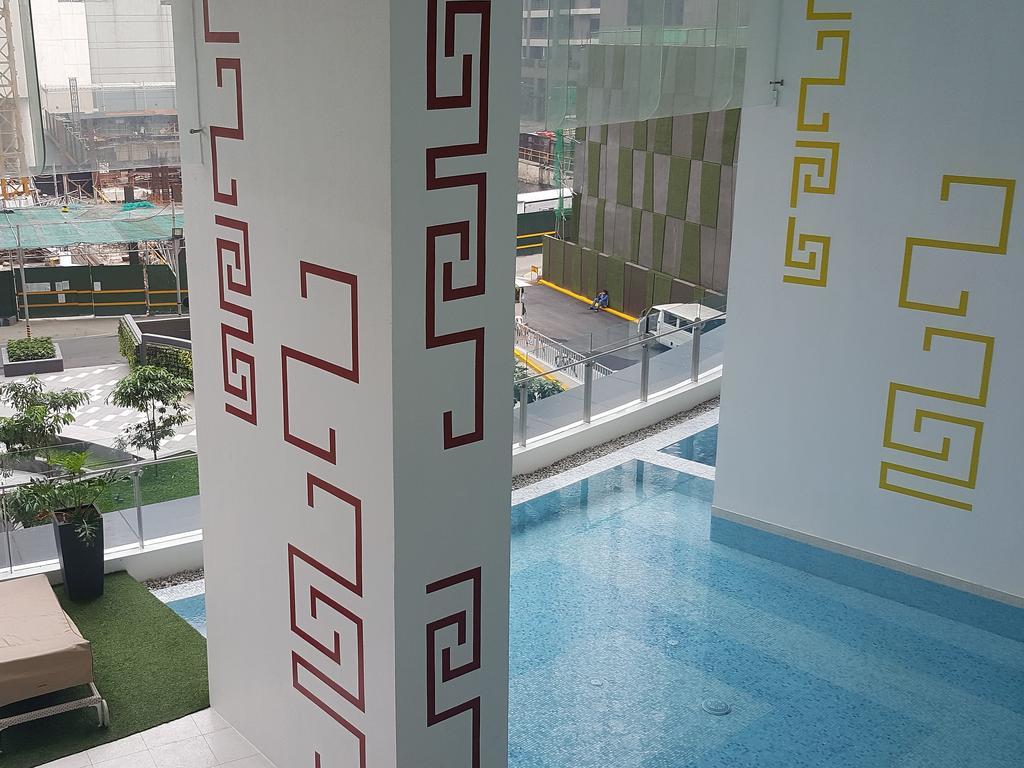 Milano Versace Suites 马卡蒂 外观 照片