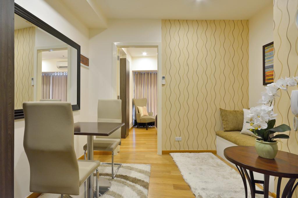 Milano Versace Suites 马卡蒂 外观 照片