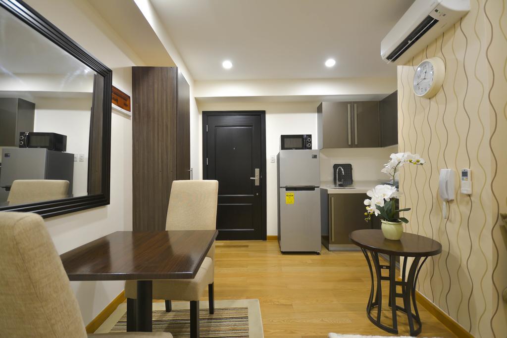 Milano Versace Suites 马卡蒂 外观 照片